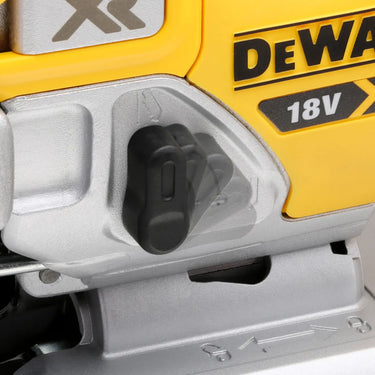 DeWalt Fierastrau pendular cu motor fara perii 18V XR body only DCS334N-XJ